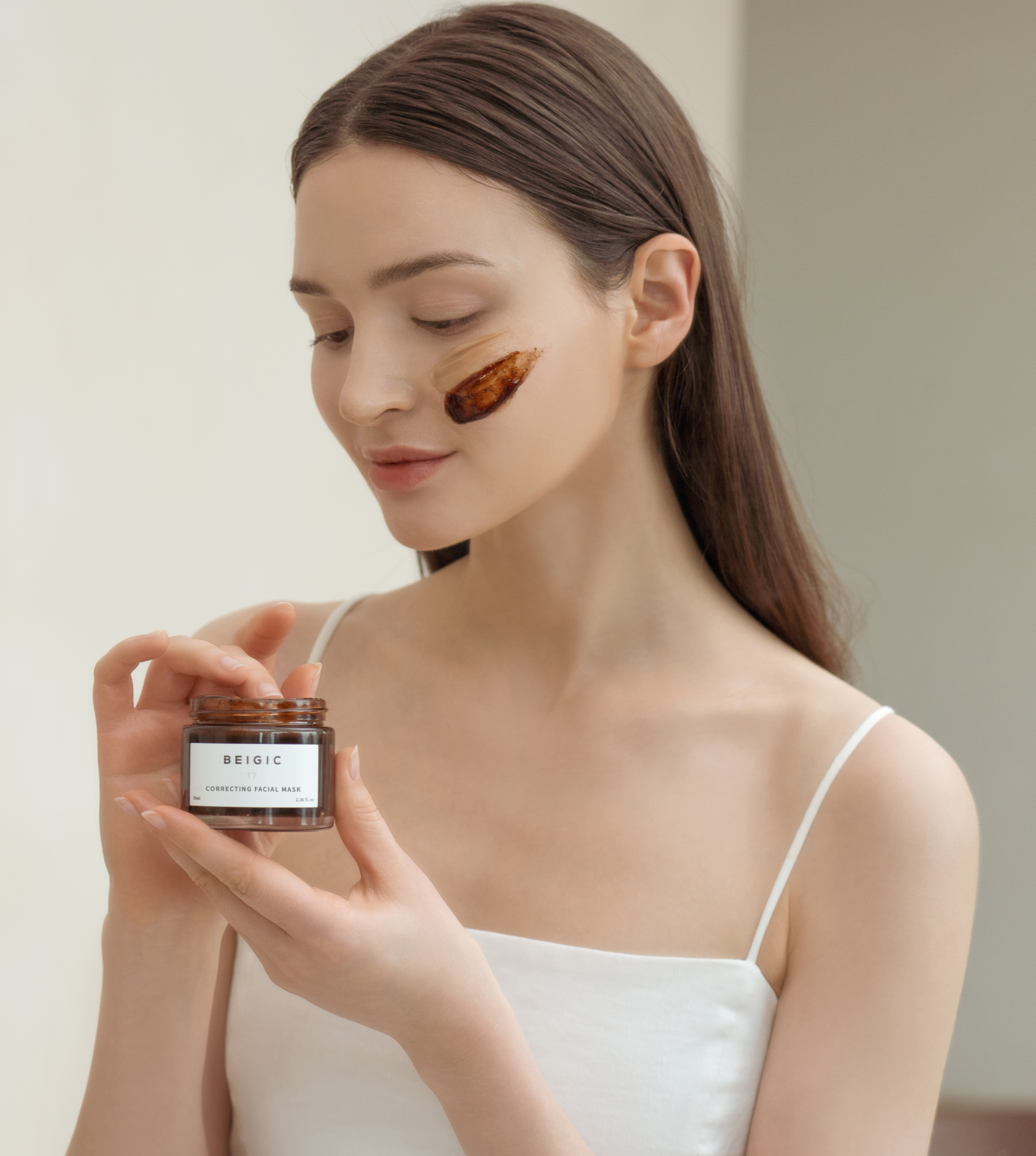 Modelo usando Facial Correcting Mask