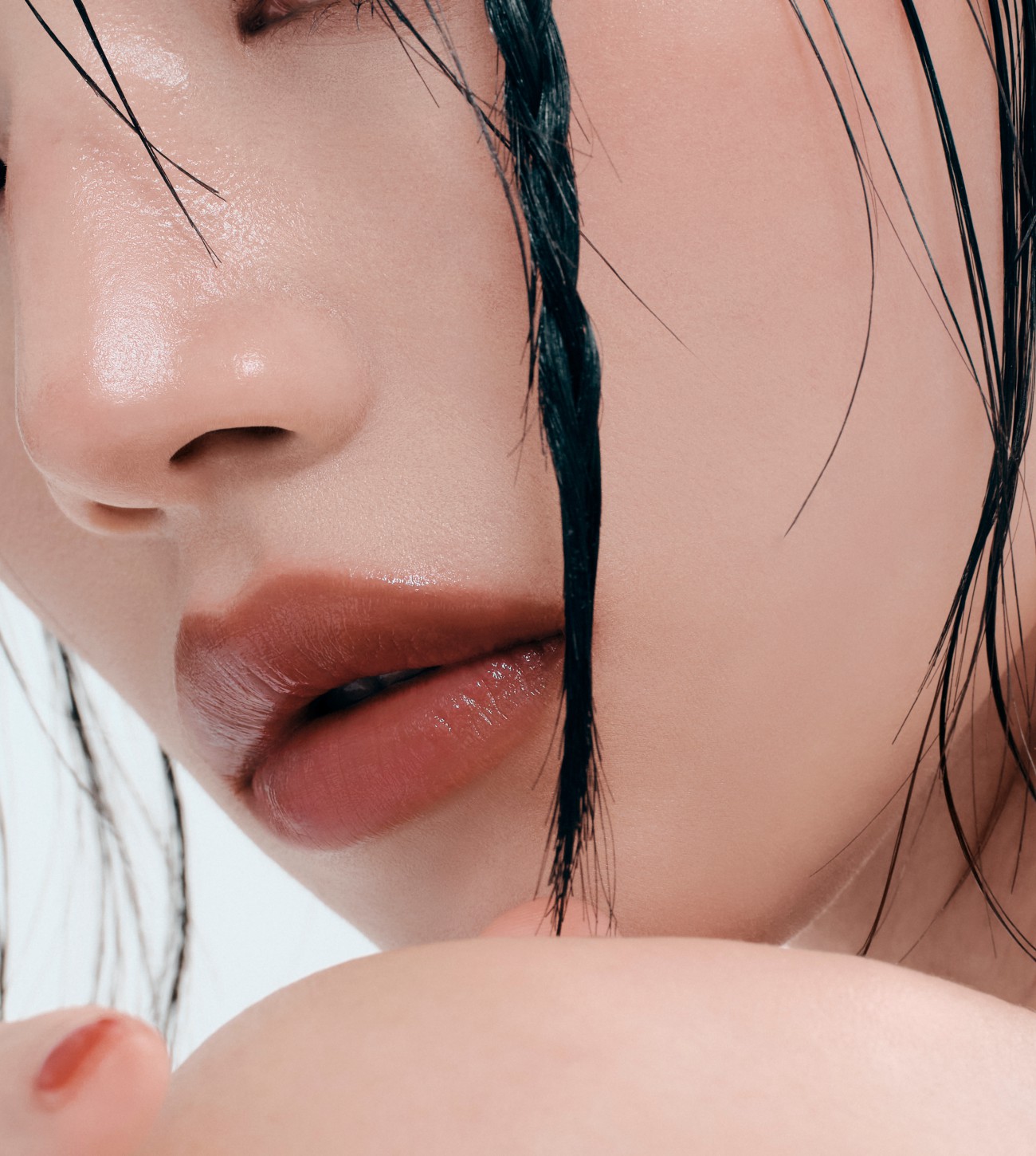 Flush Lip & Cheek - Long Black, modelo