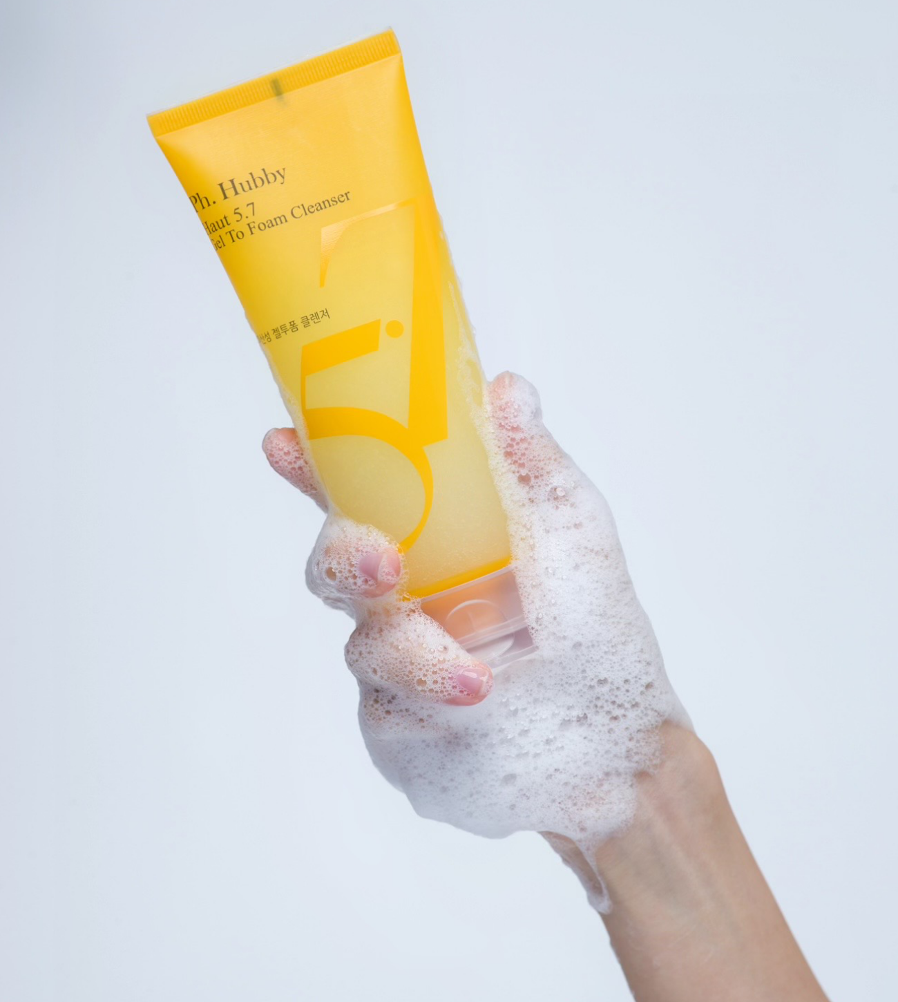 Gel to Foam cleanser con espuma