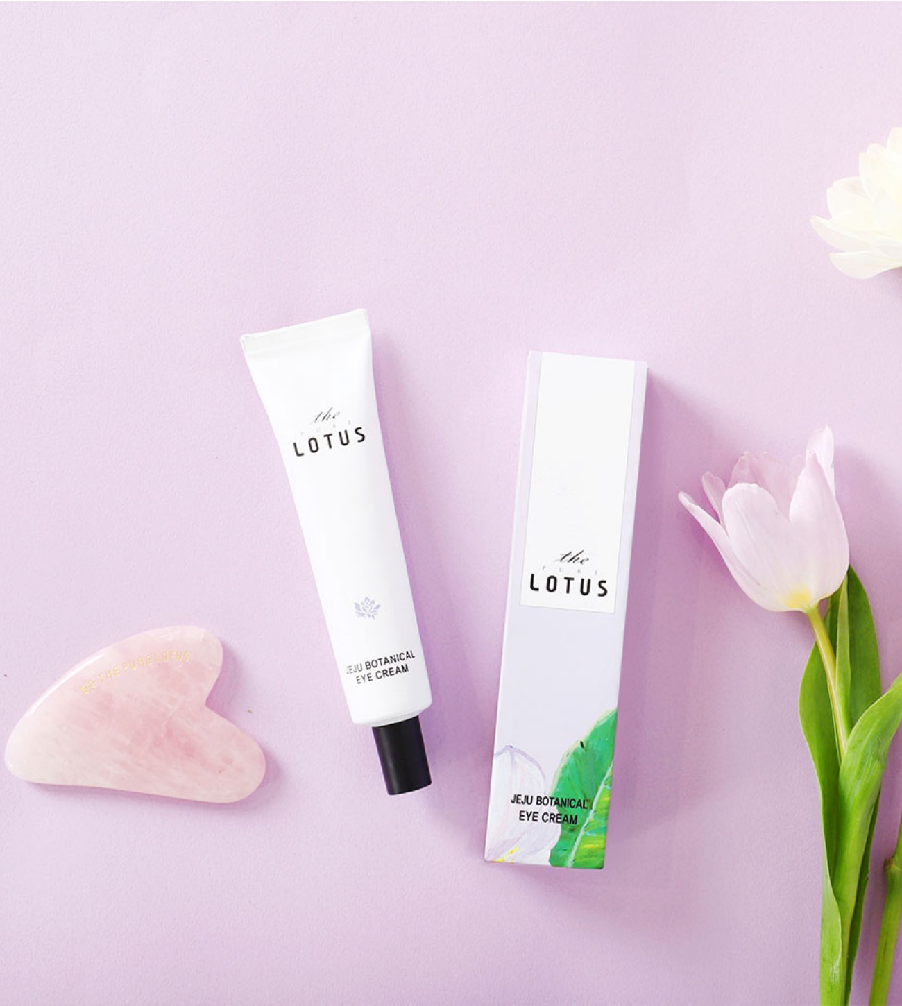 Jeju Botanical Eye Cream con guasha.