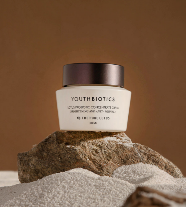Lotus Probiotic Concentrate Cream con piedra.