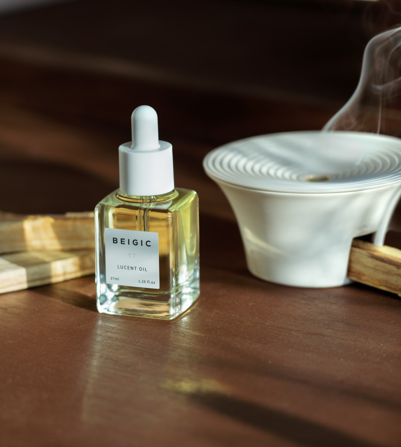 Lucent Oil con palo santo