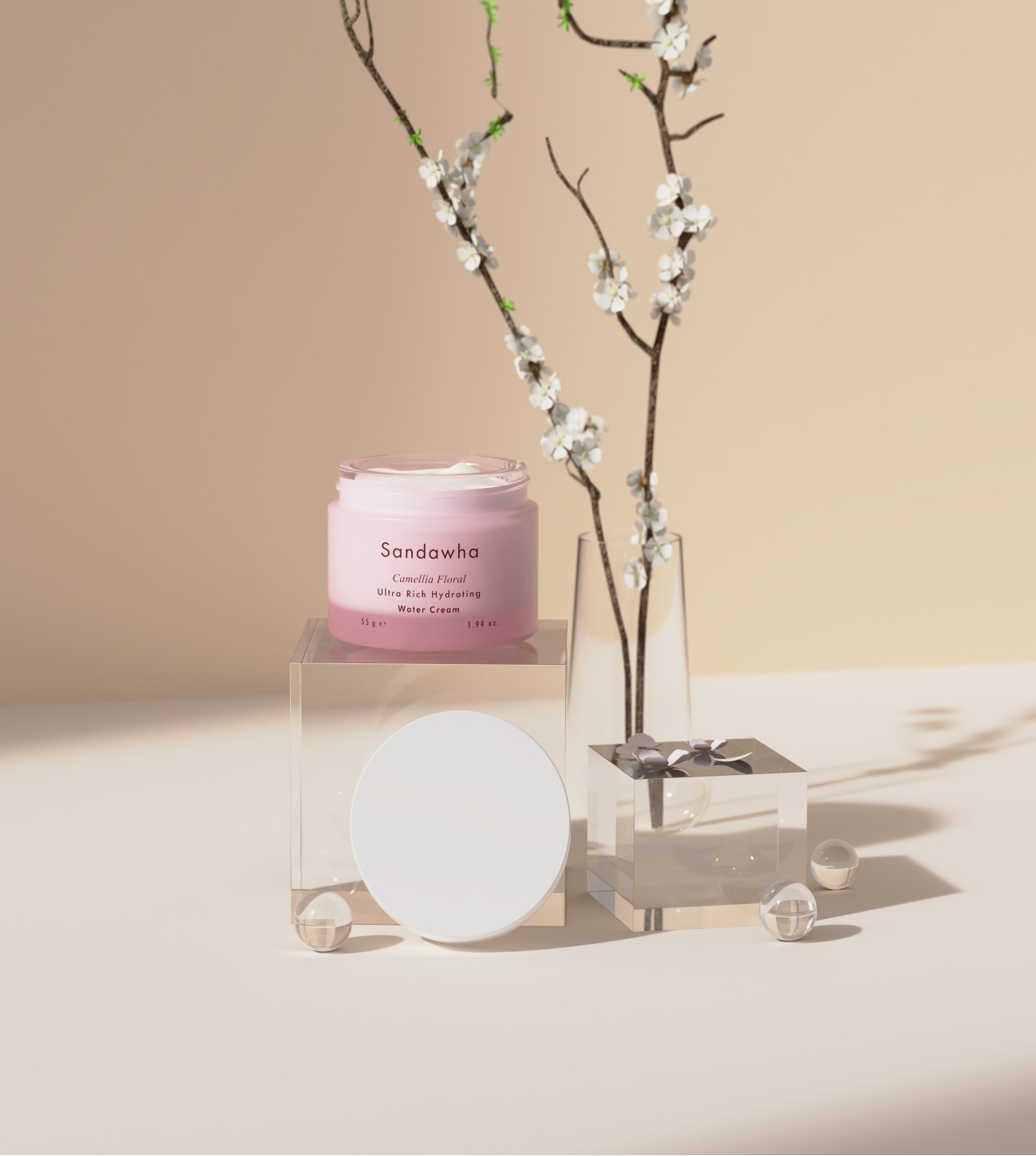 Camellia Floral Ultra Rich Hydrating Water Cream con planta