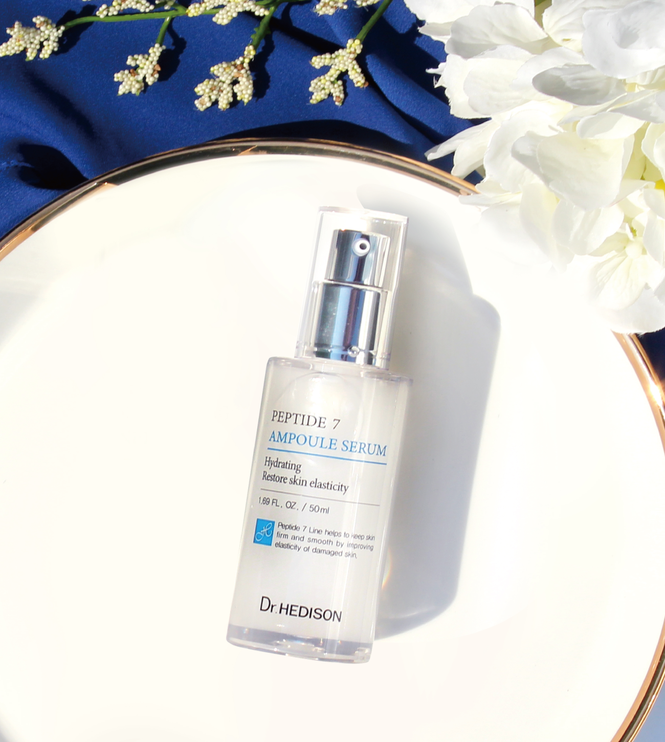 Peptide Serum con flores.